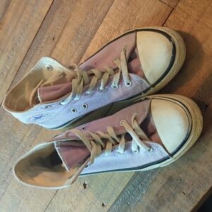 💕All Star All Sport Converse Light Purple Hi Tops💕